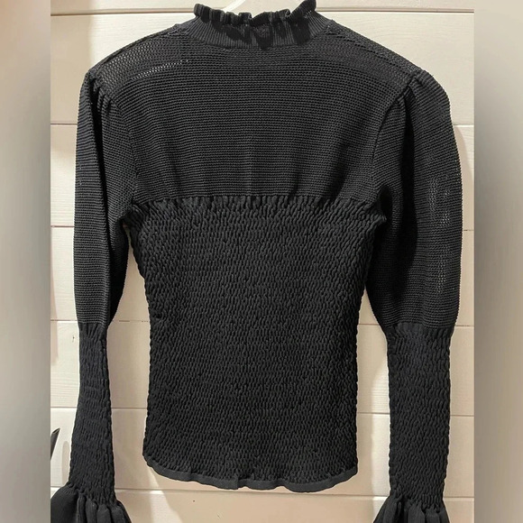 📍 RD STYLE black stretchy ruffled sweater size M⚠️ - Picture 4 of 8